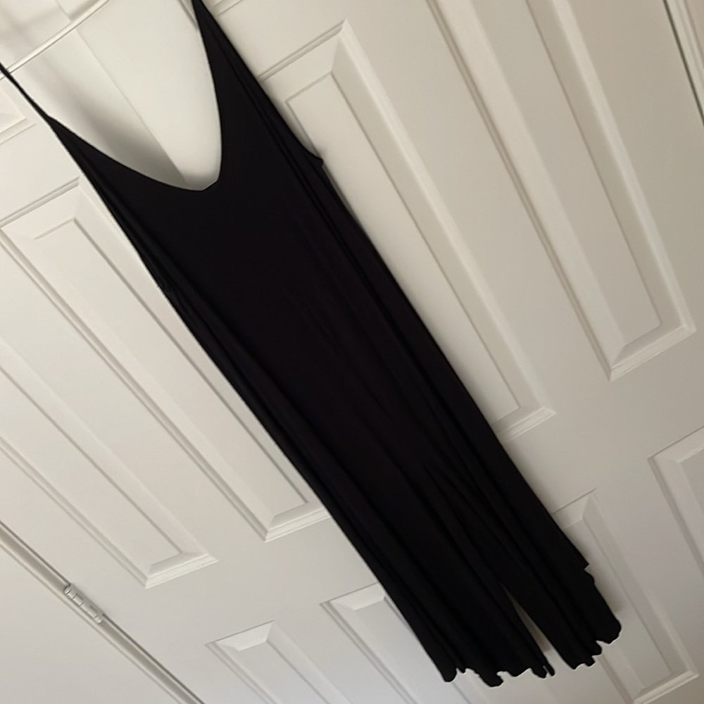 Simple Black Jumper‎ - Picture 2 of 3